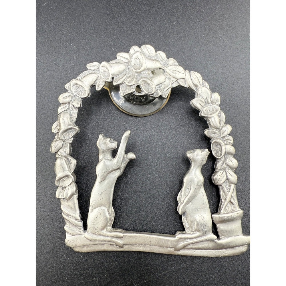 Vintage‎ Pewter Cat Sun Catcher Decorative  Window Display